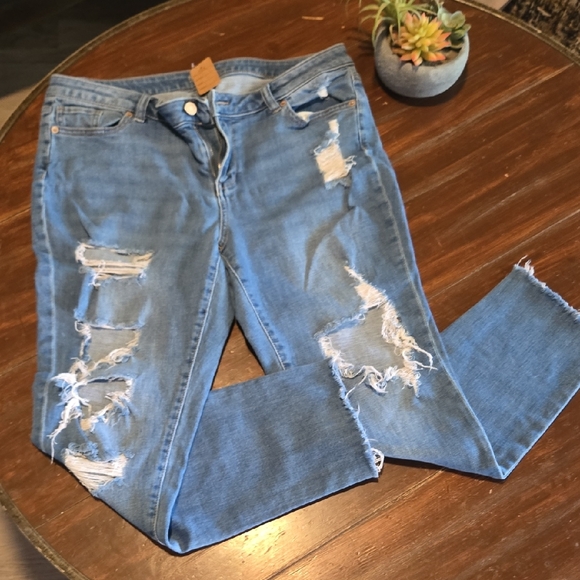 New York & Company Denim - New York & Co. SOHO Distressed Light Blue Women's Skinny Jeans #938